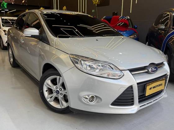 FORD FOCUS 1.6 S 16V FLEX 4P POWERSHIFT FORD FOCUS 1.6 S 16V FLEX 4P POWERSHIFT